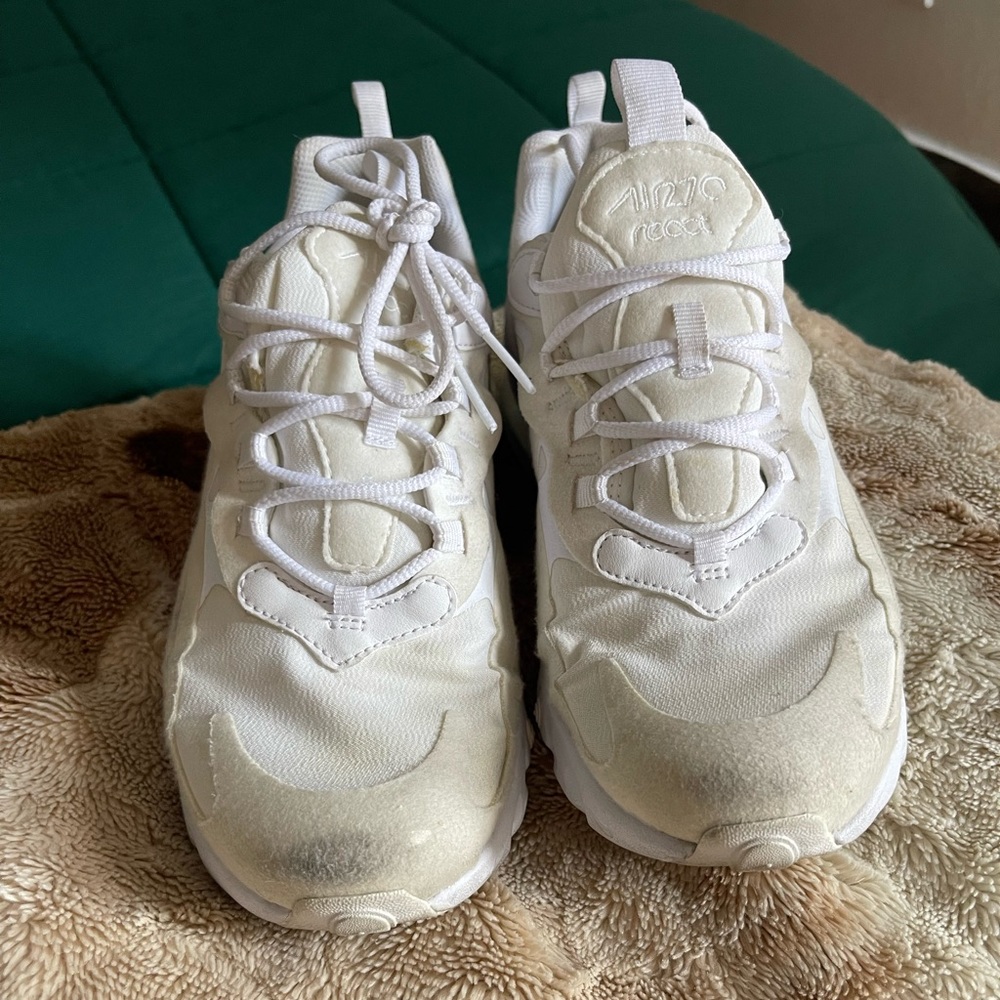 7youth Nike air270 react